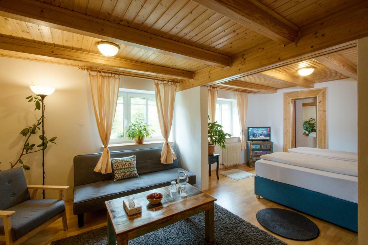Rodinny Hotel Kaiser Desna  Exterior photo